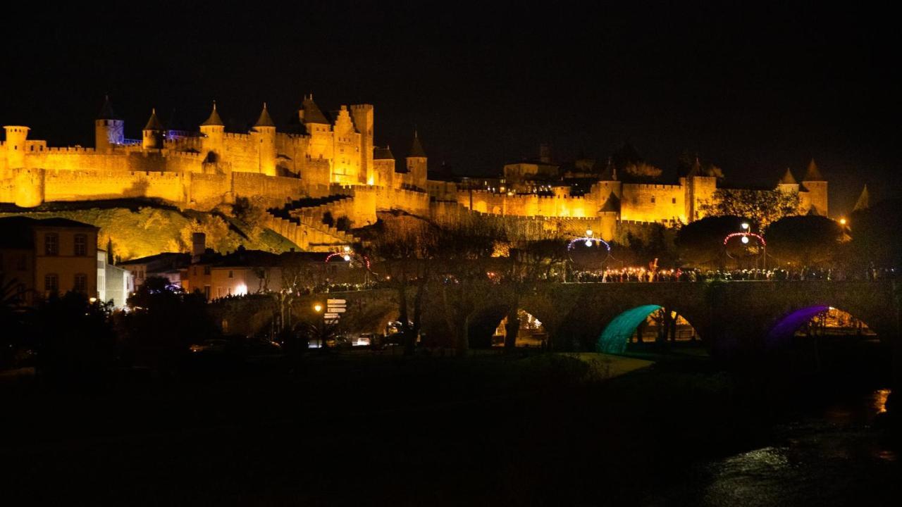 Tout Confort ! Climatisation, Centre-Ville, Parking, Terrasse, Wifi, Netflix Carcassonne Bagian luar foto